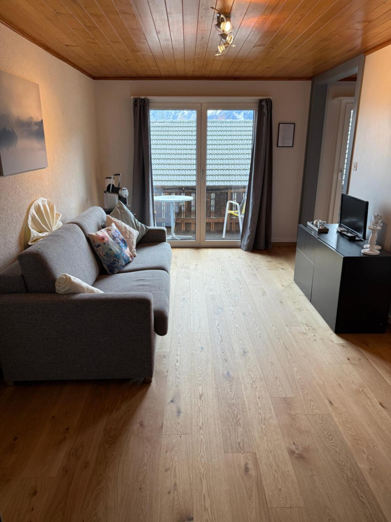 Eva'S Seeblick Krattigen 部屋 写真